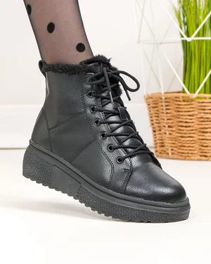 Ghete - Ghete dama piele naturala imblanite negre cu inchidere sireturi si fermoar F002-409
