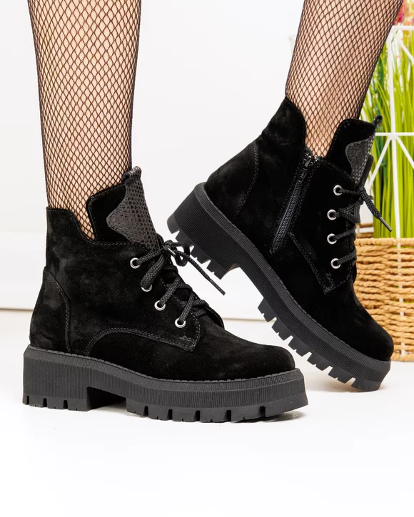 Ghete dama piele naturala intoarsa negre PCI048V