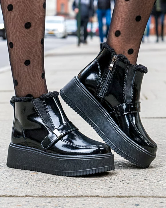 Ghete dama piele naturala lacuita negre cu inchidere fermoar si insertie elastica T6078