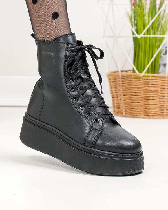 Ghete - Ghete dama piele naturala negre cu inchidere fermoar si talpa groasa PCI080-1