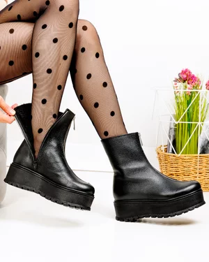 Ghete dama piele naturala negre cu talpa groasa PCI077
