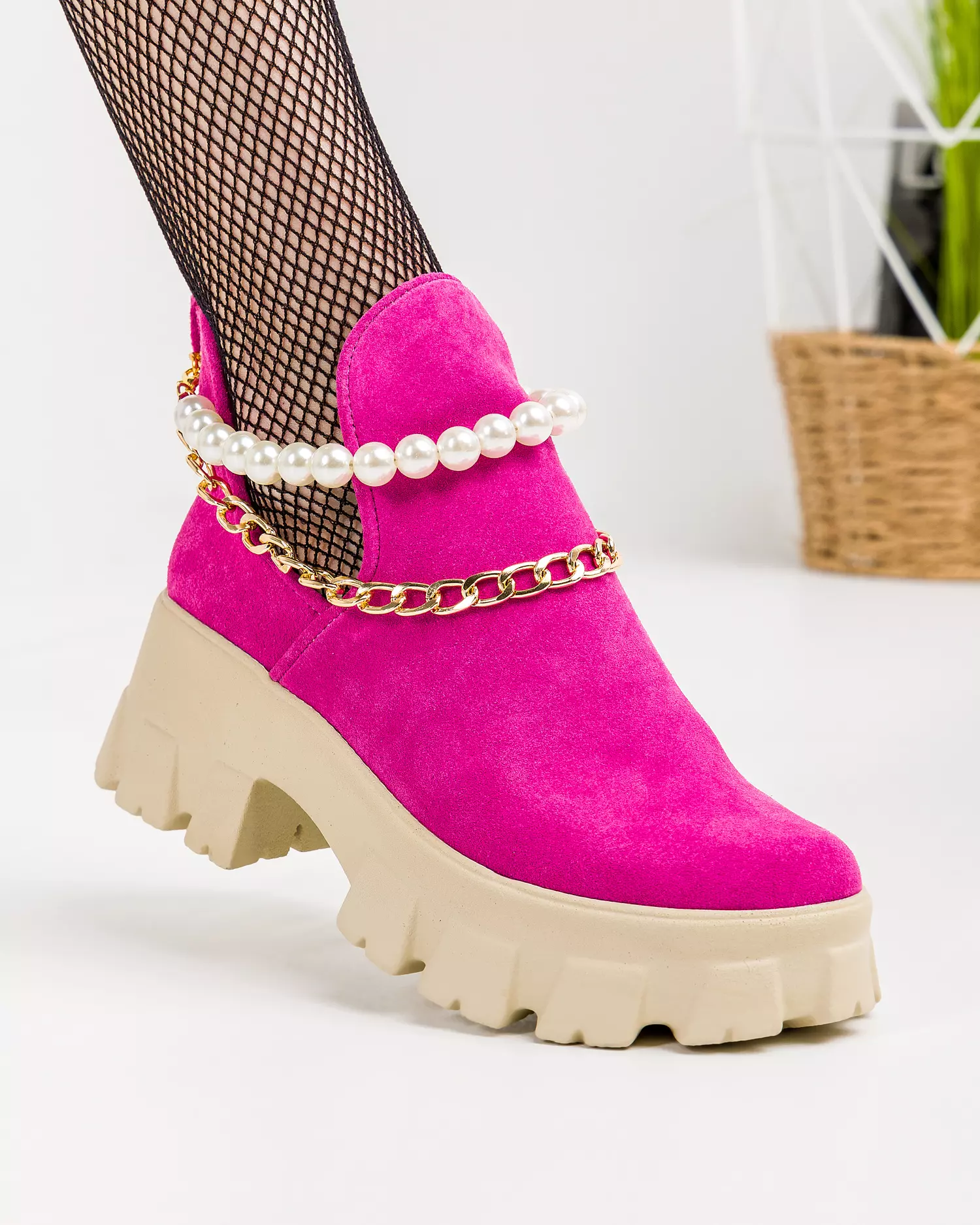 ghete-de-vara-piele-naturala-intoarsa-fucsia-cu-accesoriu-detasabil-pol176-51244-2.webp