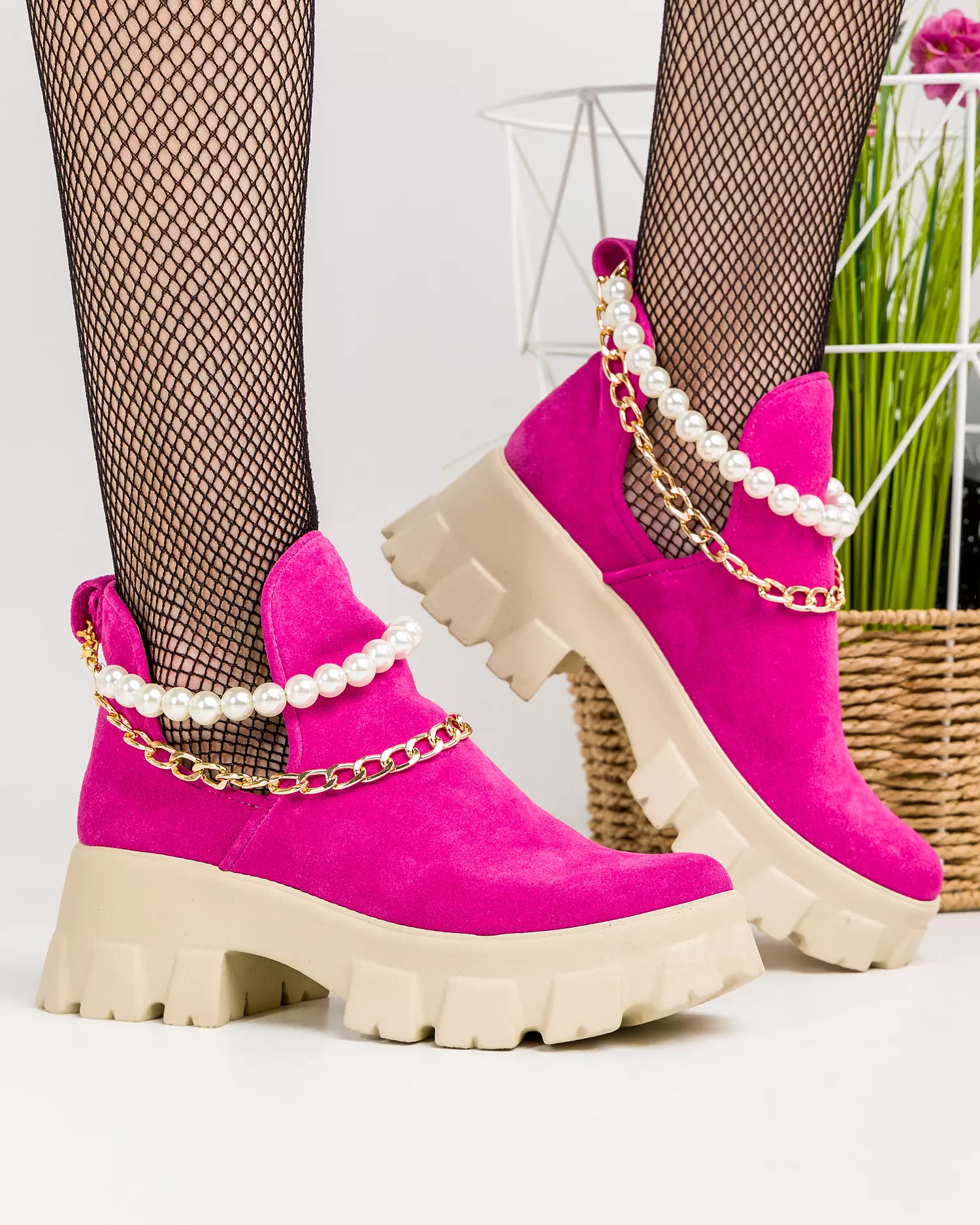 ghete-de-vara-piele-naturala-intoarsa-fucsia-cu-accesoriu-detasabil-pol176-51250-2.webp