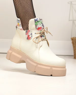Ghete scurte dama piele naturala bej cu print multicolor si talpa groasa PCI075