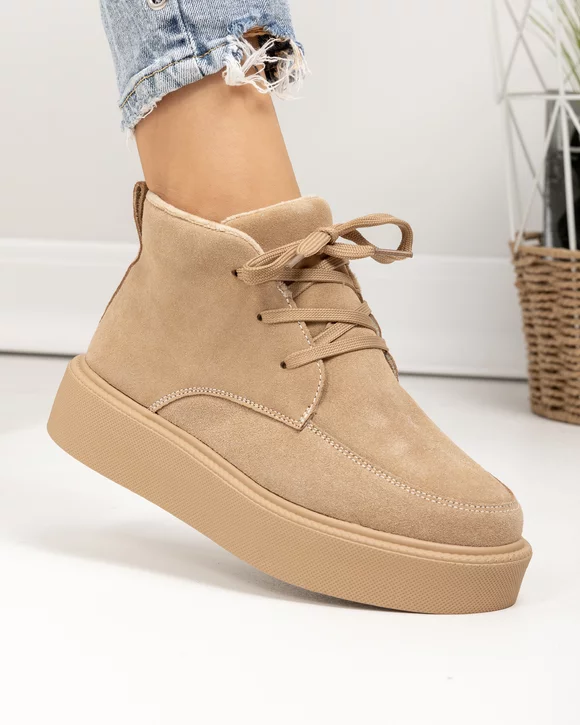 Ghete scurte dama piele naturala intoarsa bej captusite cu inchidere sireturi AW2023-1