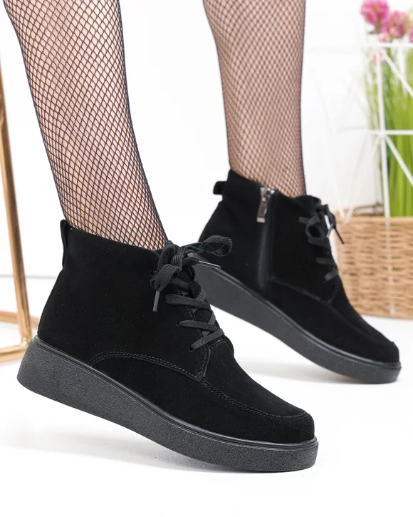 Ghete scurte dama piele naturala intoarsa negre cu inchidere sireturi si fermoar T3083