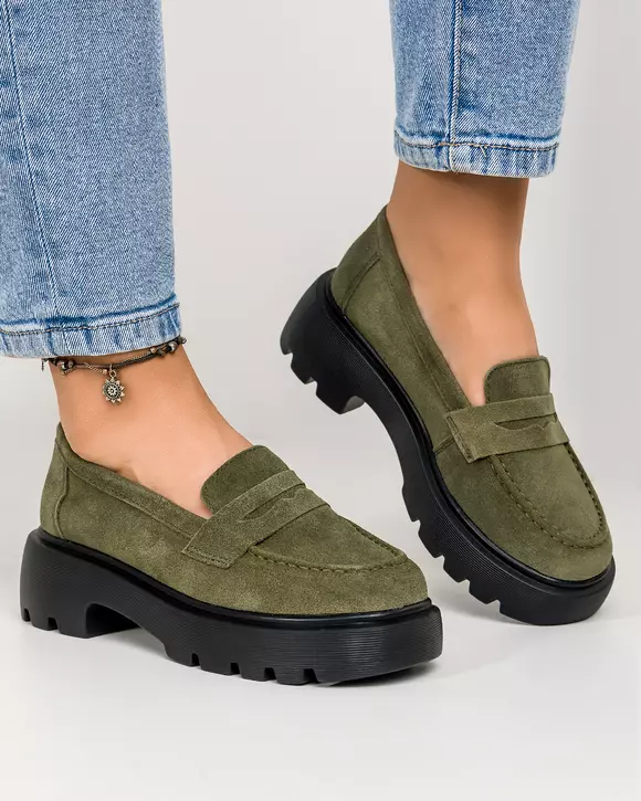 Mocasini dama piele naturala intoarsa verzi cu talpa neagra si inchidere slip-on T-3203