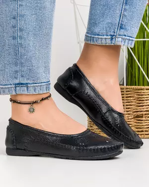 Mocasini Negri Piele Naturala Cu Perforatii Florale XH01