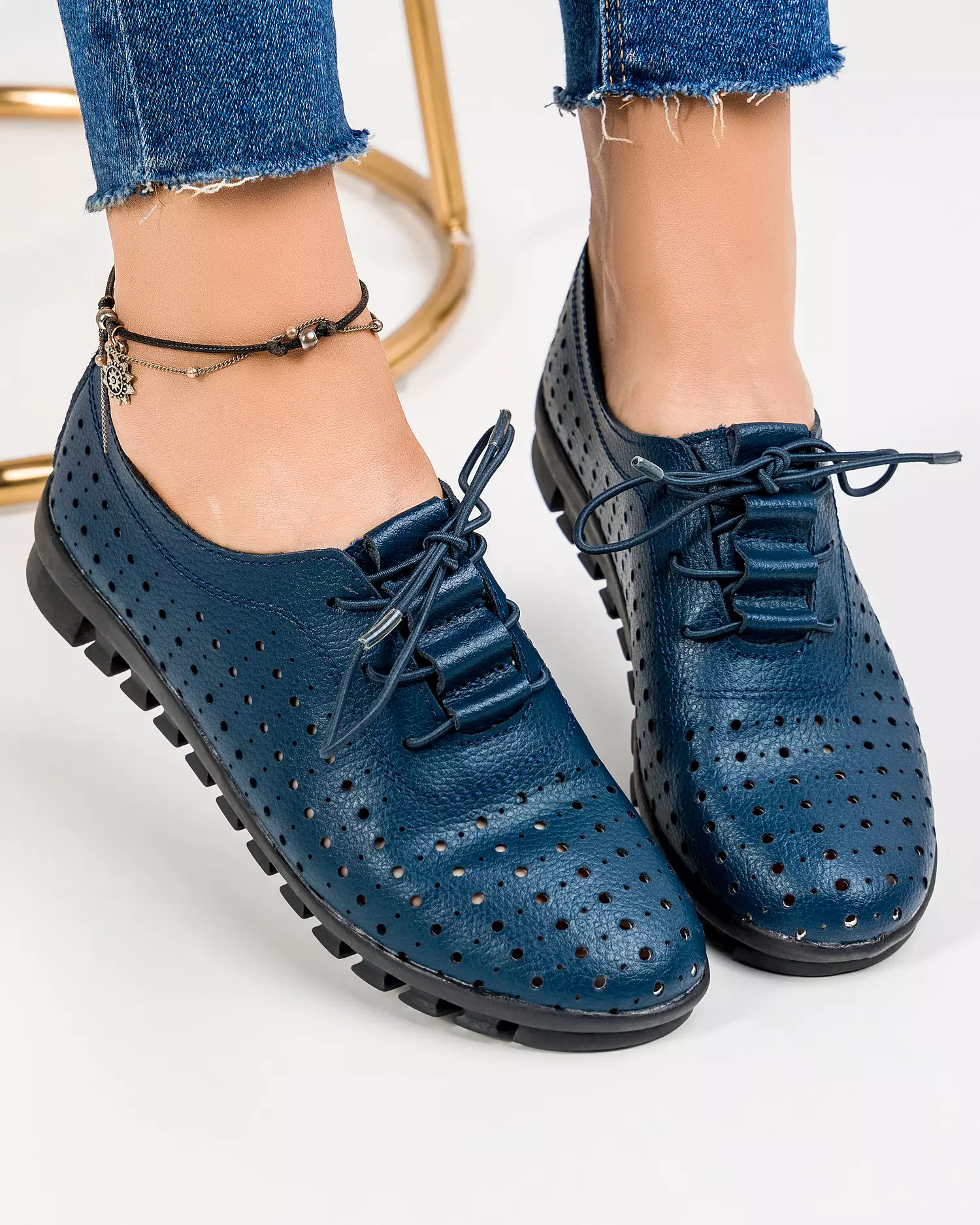 pantofi-casual-bleumarin-cu-talpa-flexibila-piele-naturala-perforati-cu-siret-za-201-52618-2.webp