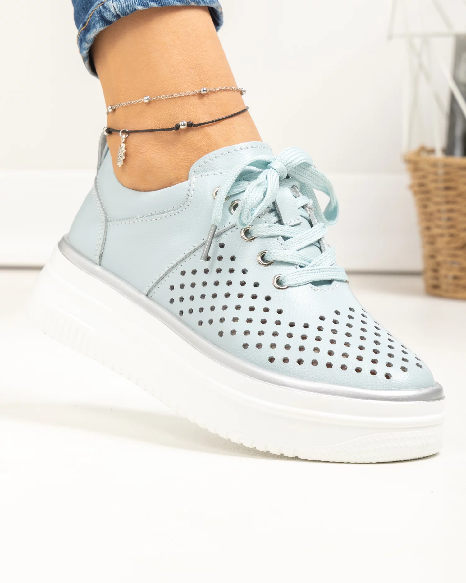 pantofi-casual-dama-piele-naturala-albastri-perforati-cu-inchidere-sireturi-t-5911-86155-2.webp