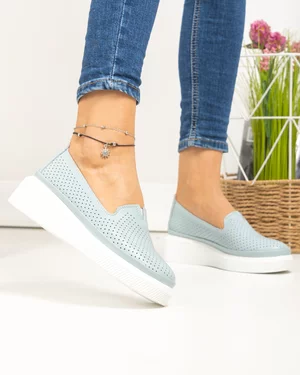 Pantofi casual dama piele naturala albastri perforati cu inchidere slip-on JY3872
