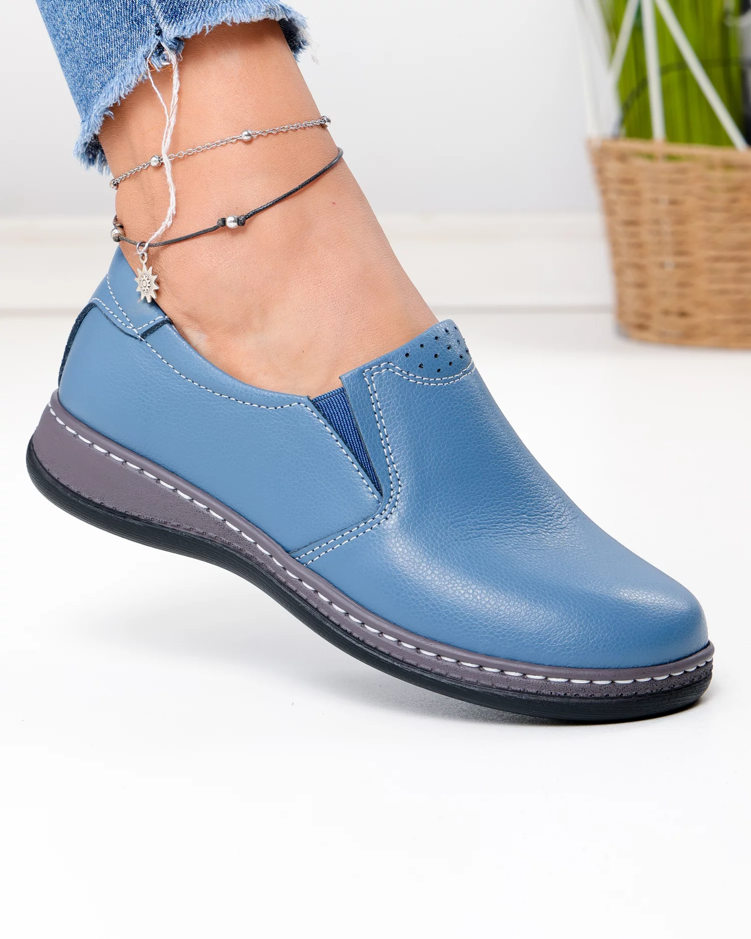 pantofi-casual-dama-piele-naturala-albastru-jeans-cu-inchidere-slip-on-si-talpa-flexibila-ap-2115-103798-2.webp
