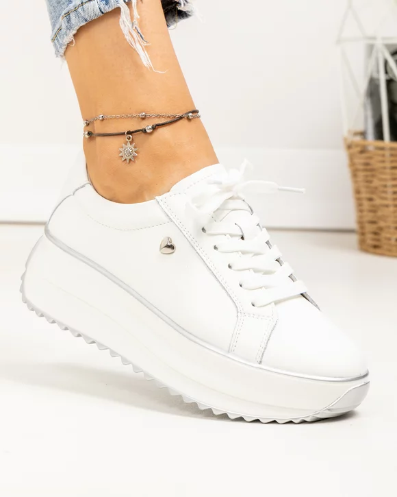 Pantofi casual dama piele naturala albi cu gri si inimioara metalica F001-775