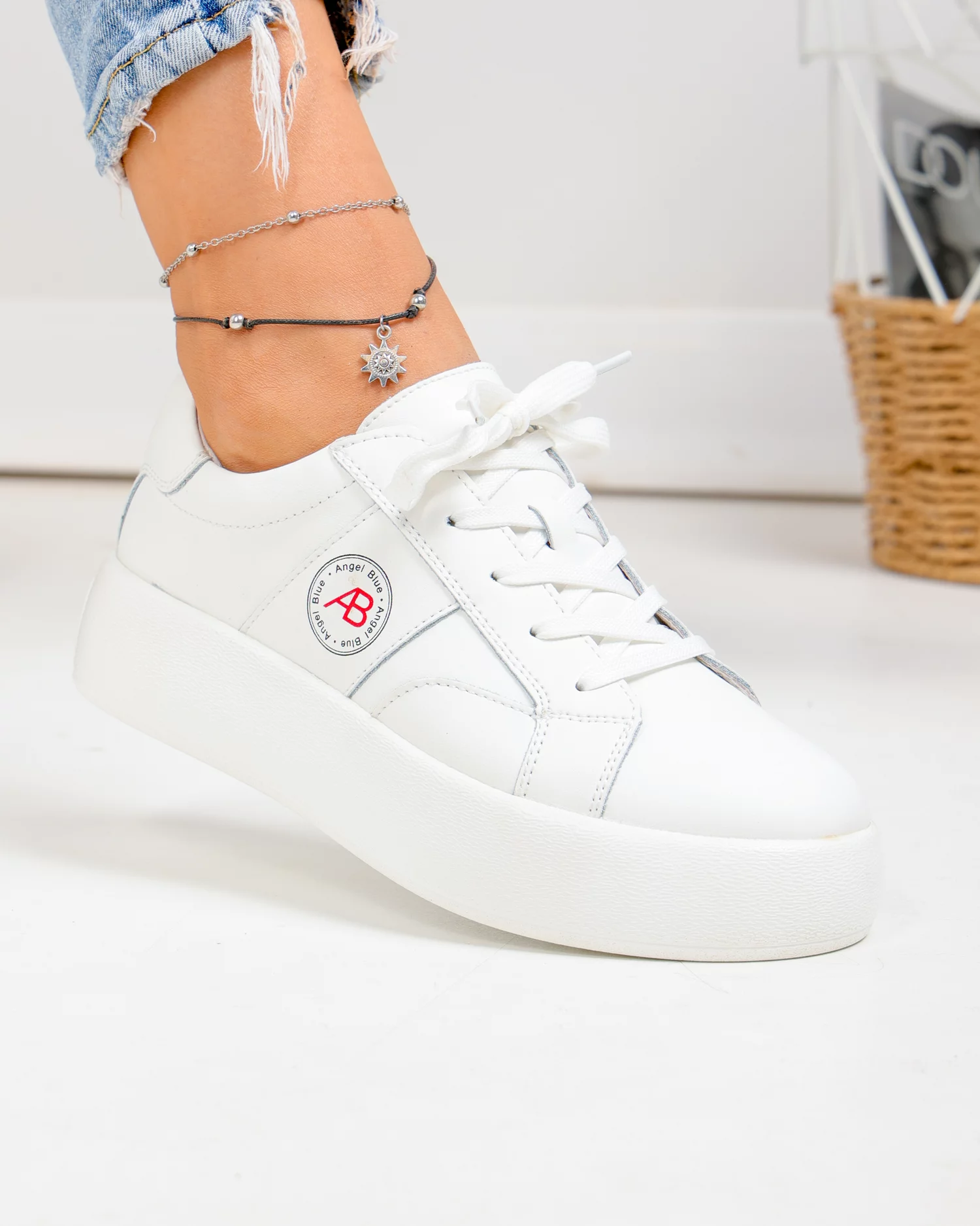 pantofi-casual-dama-piele-naturala-albi-cu-inchidere-sireturi-f001-879-100294-2.webp