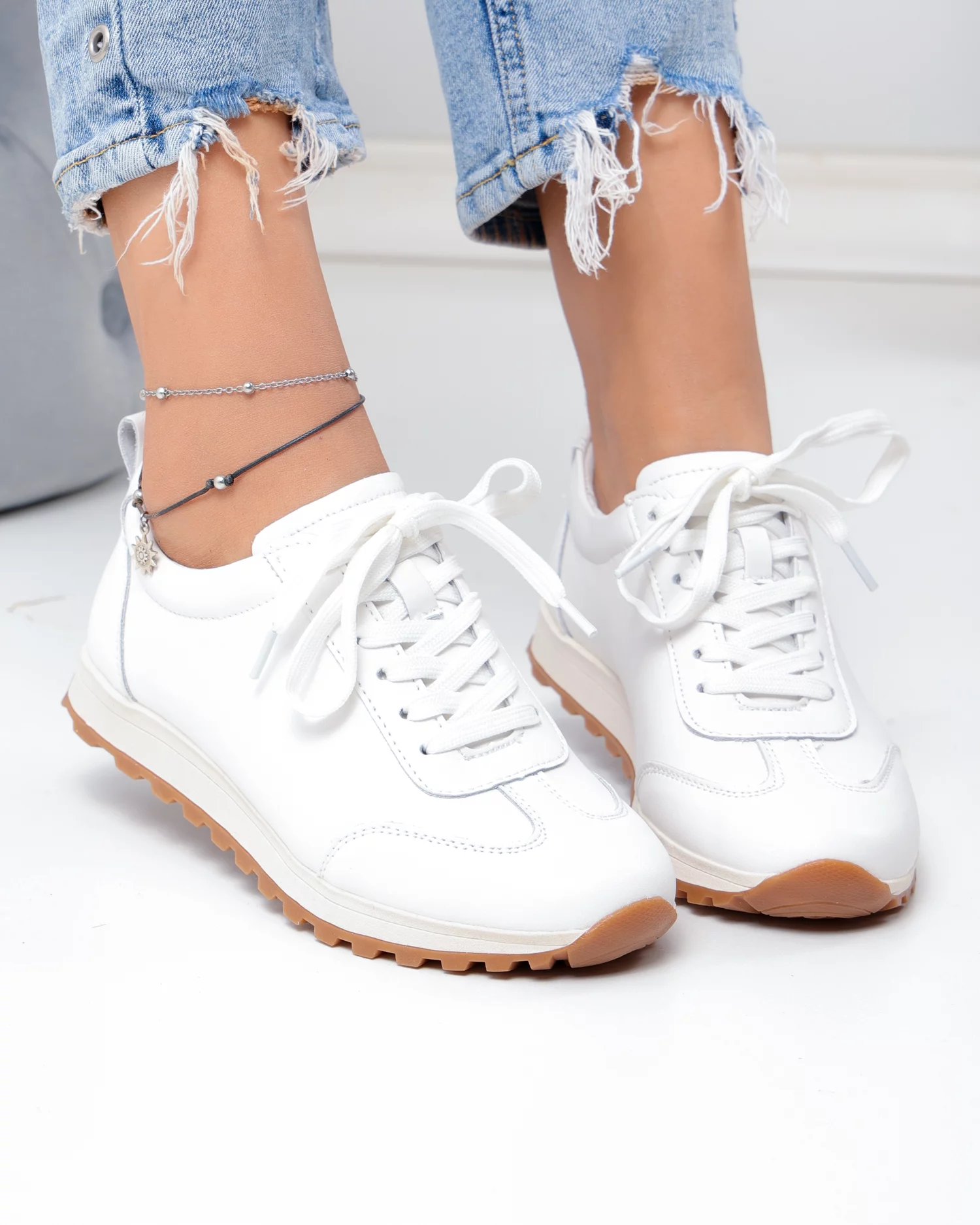 pantofi-casual-dama-piele-naturala-albi-cu-inchidere-sireturi-f002-642-103357-2.webp