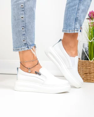 Pantofi casual dama piele naturala albi cu inchidere slip-on T6051