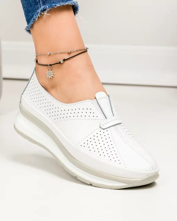Pantofi casual dama piele naturala albi cu insertie elastica si inchidere slip-on F001-720