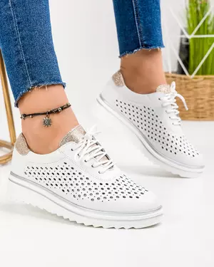 Pantofi casual dama piele naturala albi cu insertie sclipici auriu si inchidere sireturi T-3054