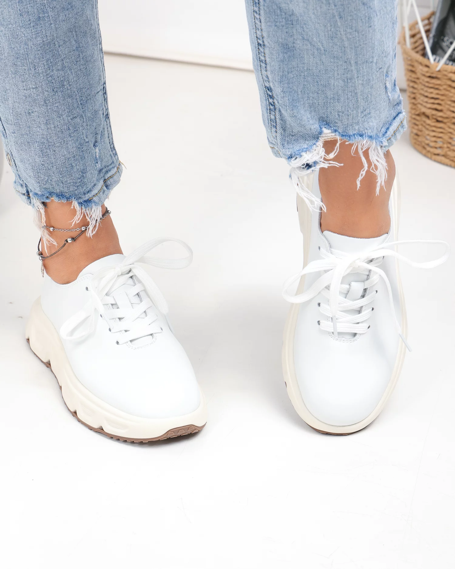 pantofi-casual-dama-piele-naturala-albi-fara-cusaturi-f002-534-100453-2.webp