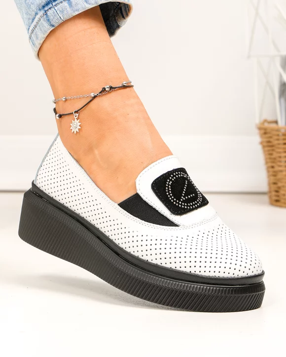 Pantofi casual dama piele naturala albi perforati cu inchidere slip-on JY3871