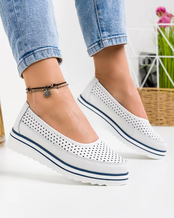 Pantofi casual dama piele naturala albi perforati cu inchidere slip-on VK-F001-504