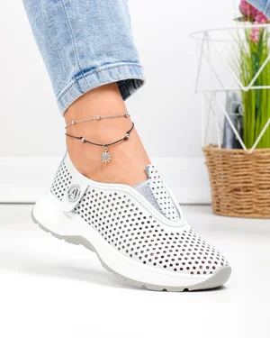 Pantofi casual dama piele naturala albi perforati cu talpa flexibila T6041