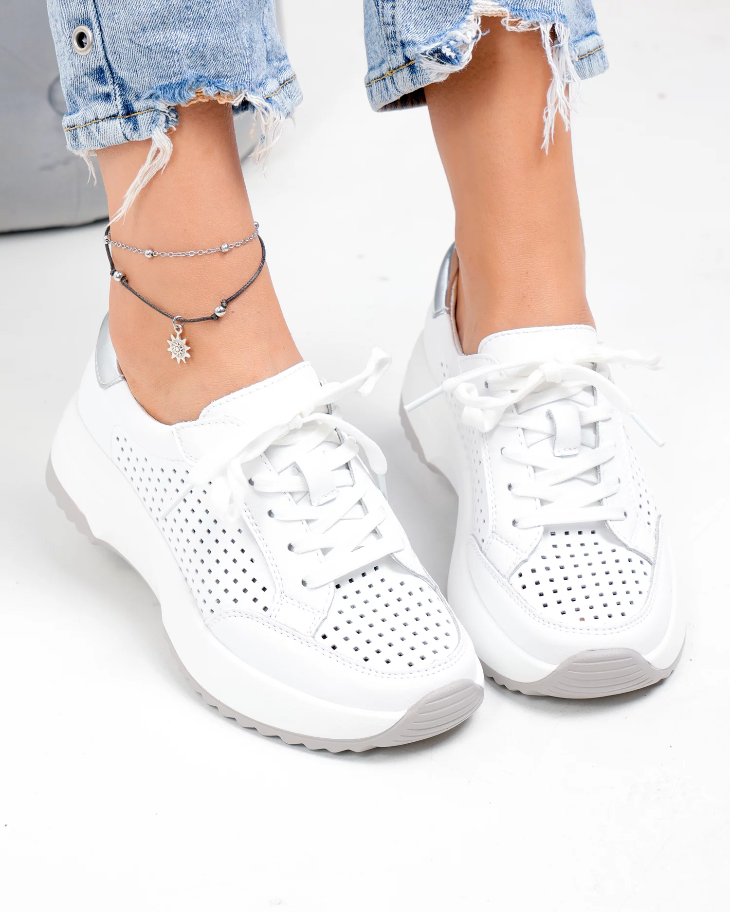 pantofi-casual-dama-piele-naturala-albi-perforati-cu-talpa-usor-flexibila-t-2820-100909-2.webp