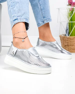 Pantofi casual dama piele naturala argintii cu insertie elastica T-9008