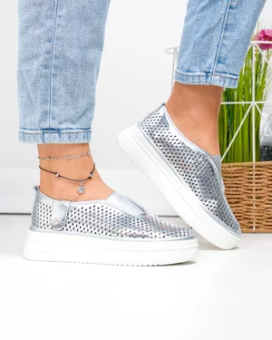 Pantofi casual dama piele naturala argintii cu insertie elastica T-9008