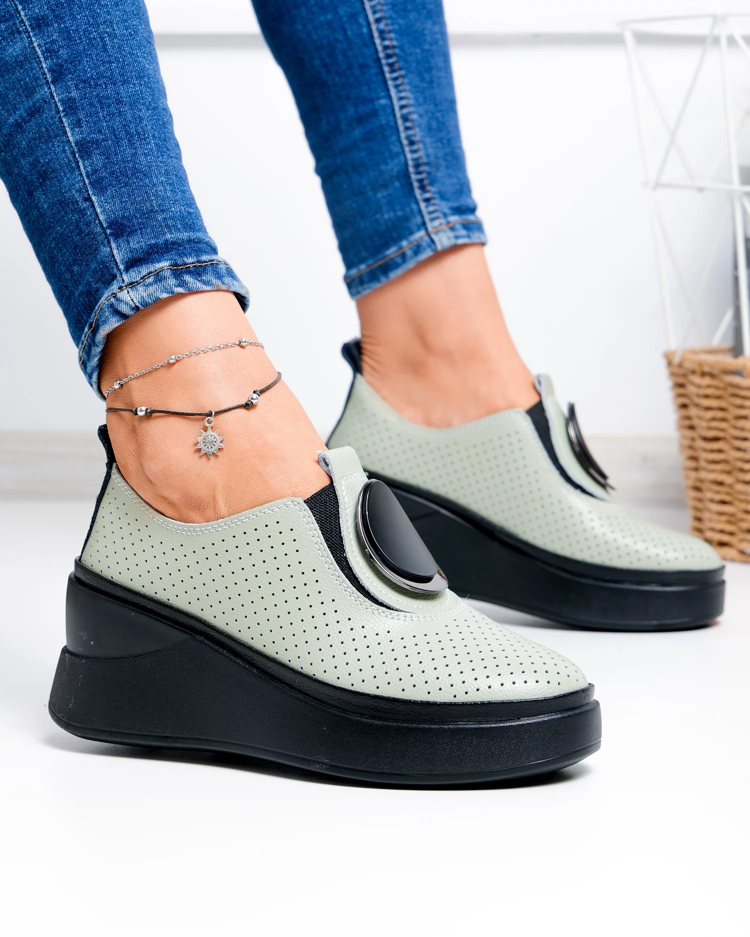 pantofi-casual-dama-piele-naturala-barilla-perforati-cu-inchidere-slip-on-t-6050h-102727-2.webp
