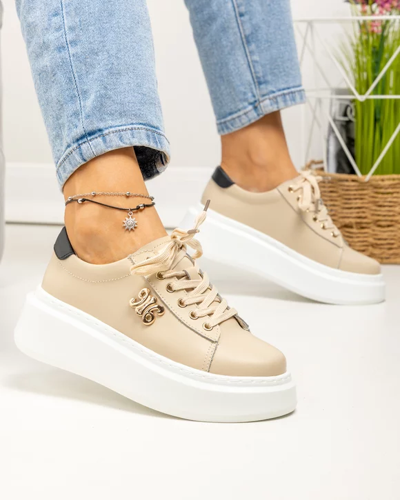 Pantofi casual dama piele naturala bej cu aplicatie metalica si talpa groasa T-8808