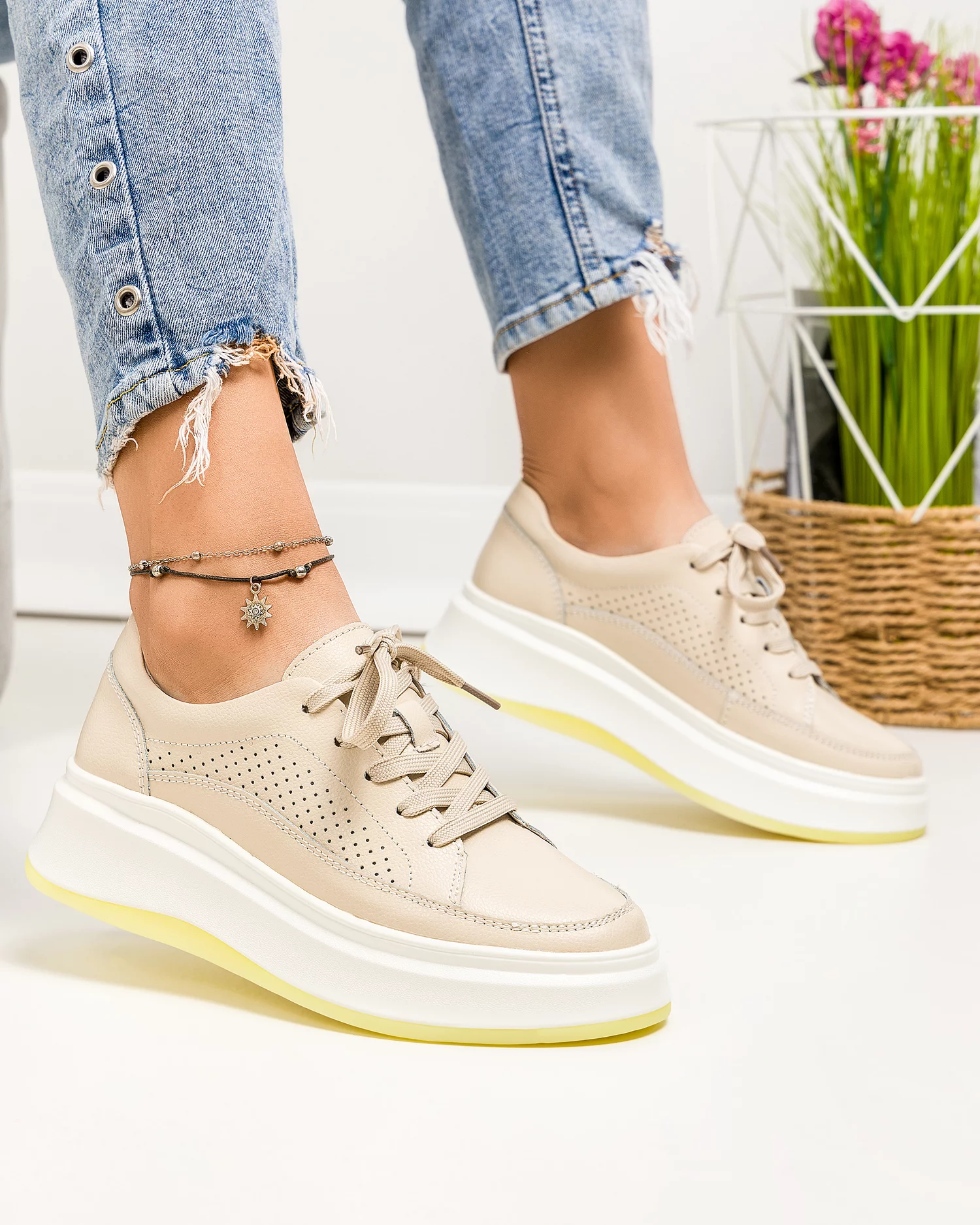 pantofi-casual-dama-piele-naturala-bej-cu-talpa-stratificata-f002-285-80548-2.webp