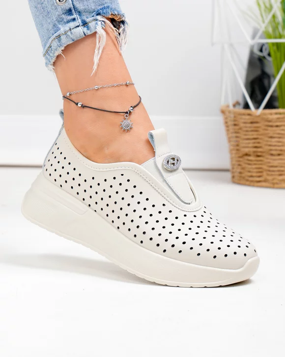 Pantofi Casual - Pantofi casual dama piele naturala bej perforati cu inchidere slip-on F001-927