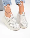 Pantofi casual dama piele naturala bej perforati cu inchidere slip-on F001-927 3