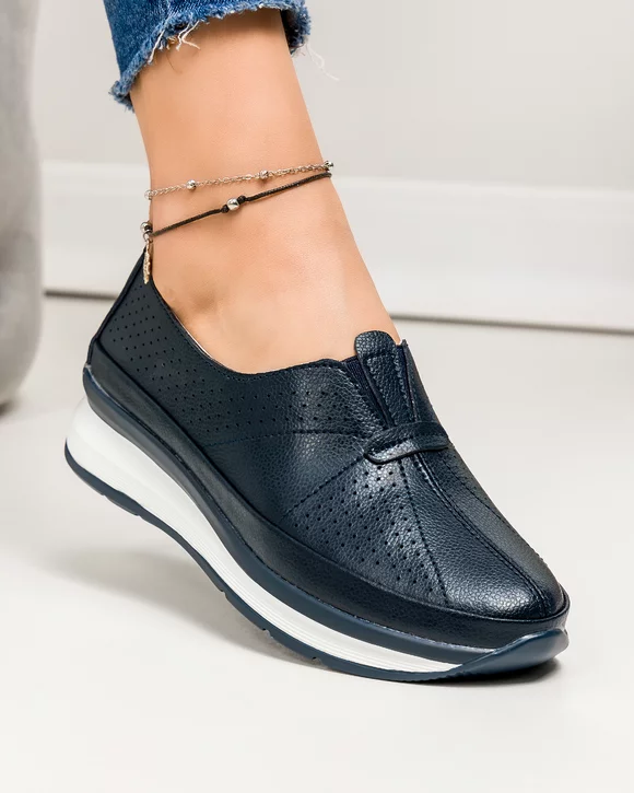 Pantofi casual dama piele naturala bleumarin cu inchidere slip-on F001-720