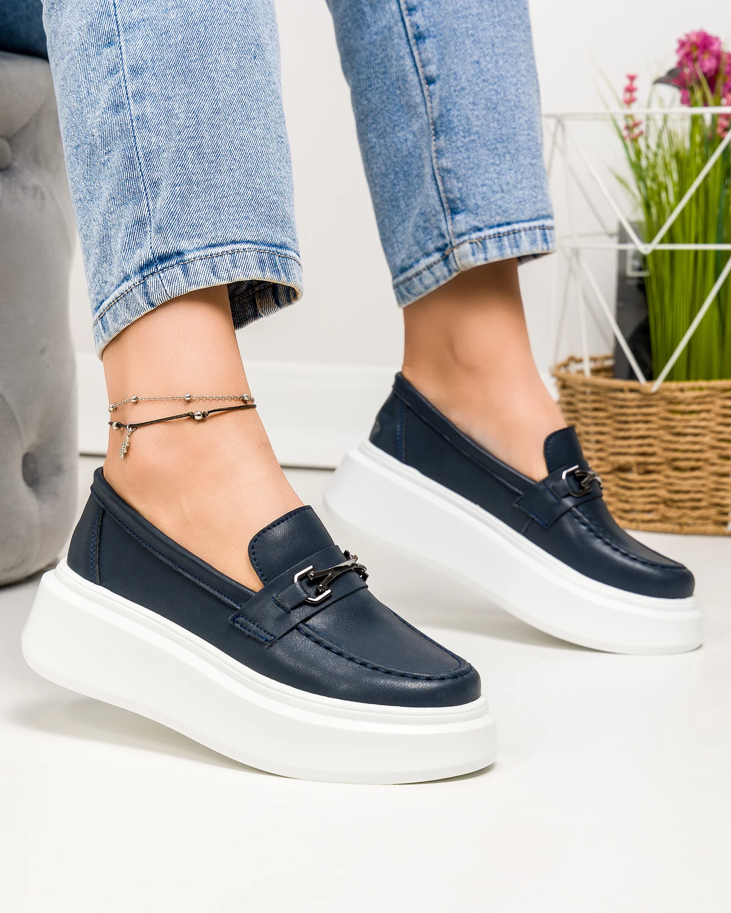 pantofi-casual-dama-piele-naturala-bleumarin-cu-inchidere-slip-on-si-talpa-groasa-t-5906-68167-2.webp