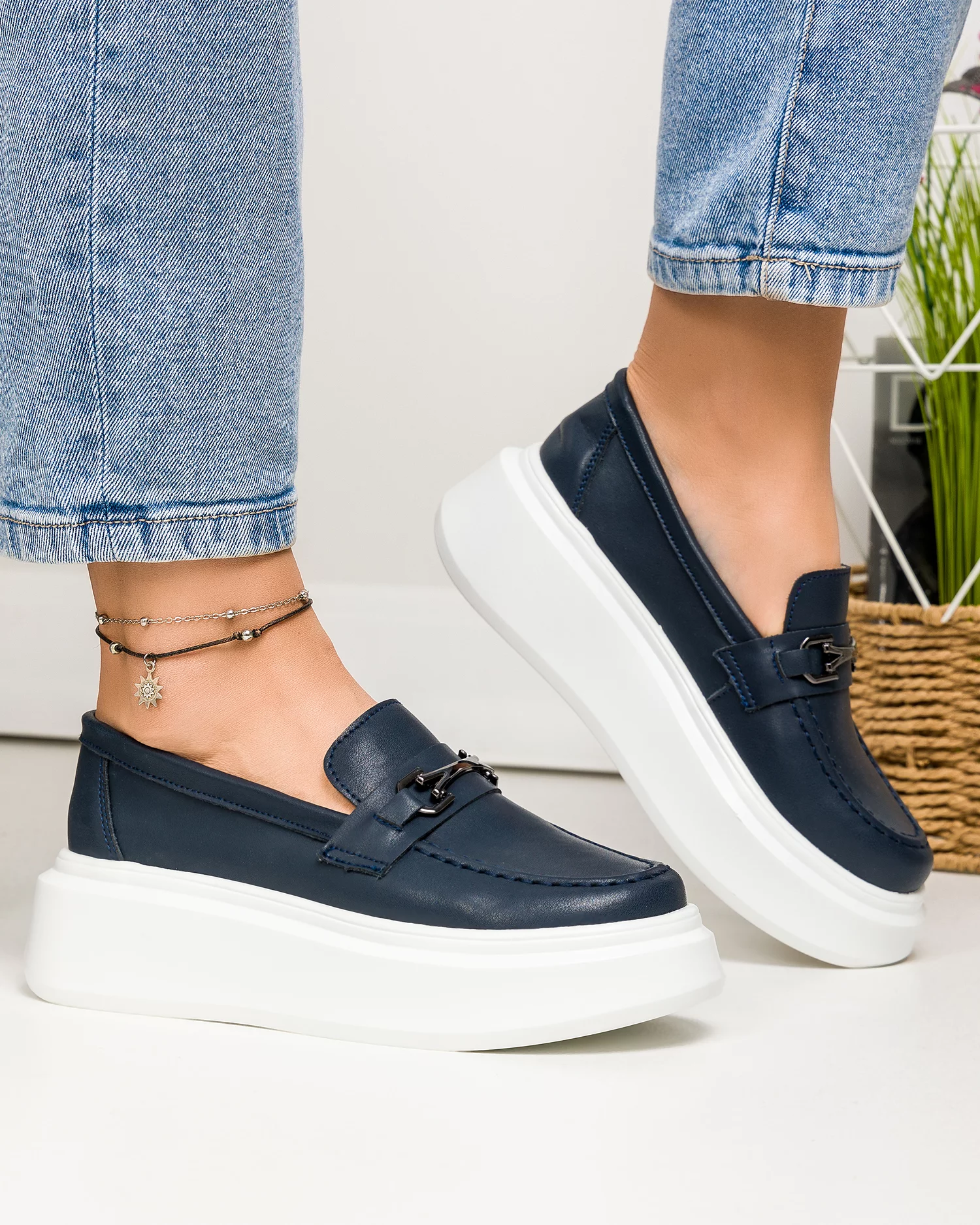 pantofi-casual-dama-piele-naturala-bleumarin-cu-inchidere-slip-on-si-talpa-groasa-t-5906-68176-2.webp