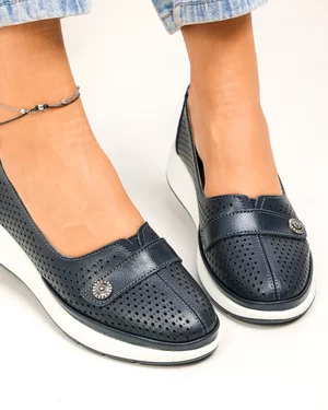 Pantofi casual dama piele naturala bleumarin perforaticu bareta decorativa JY3951