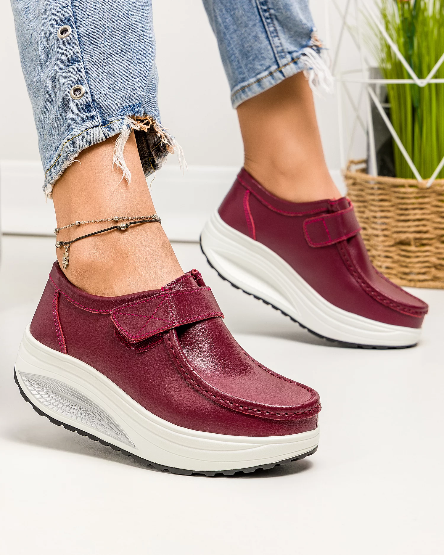 pantofi-casual-dama-piele-naturala-bordo-cu-talpa-groasa-si-inchidere-scai-f003-001-80101-2.webp