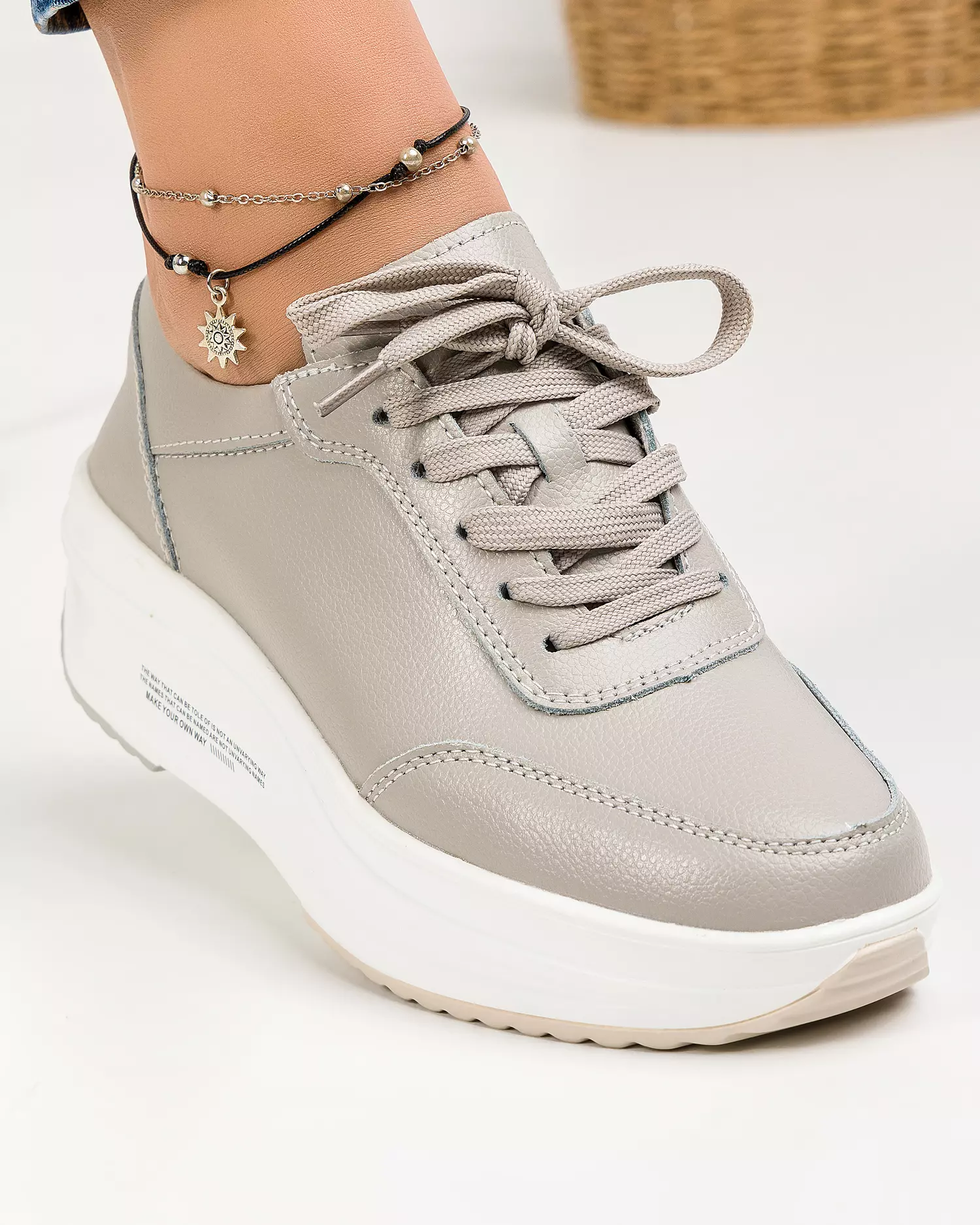 pantofi-casual-dama-piele-naturala-gri-cu-inchidere-siret-aw376-54346-2.webp