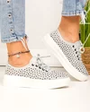 Pantofi casual dama piele naturala gri deschis cu perforatii model floral si talpa alba JY3230 2