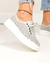 Pantofi casual dama piele naturala gri deschis cu perforatii model floral si talpa alba JY3230 5