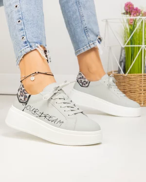 Pantofi casual dama piele naturala gri deschis cu print la calcai si inscriptie pe lateral F001-832
