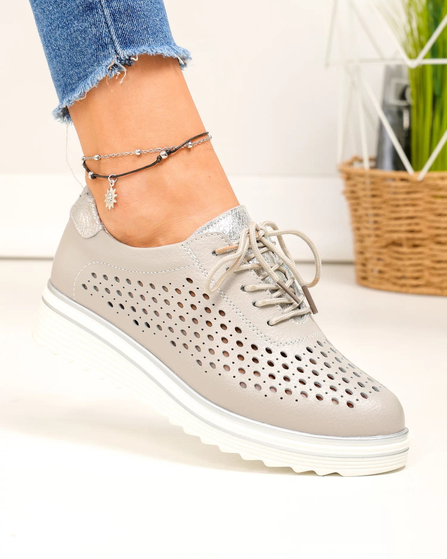 pantofi-casual-dama-piele-naturala-gri-perforati-cu-inchidere-sireturi-t-3054-88507-2.webp