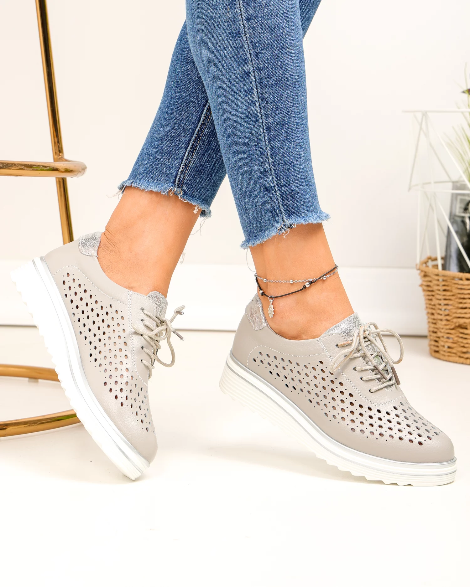 pantofi-casual-dama-piele-naturala-gri-perforati-cu-inchidere-sireturi-t-3054-88513-2.webp