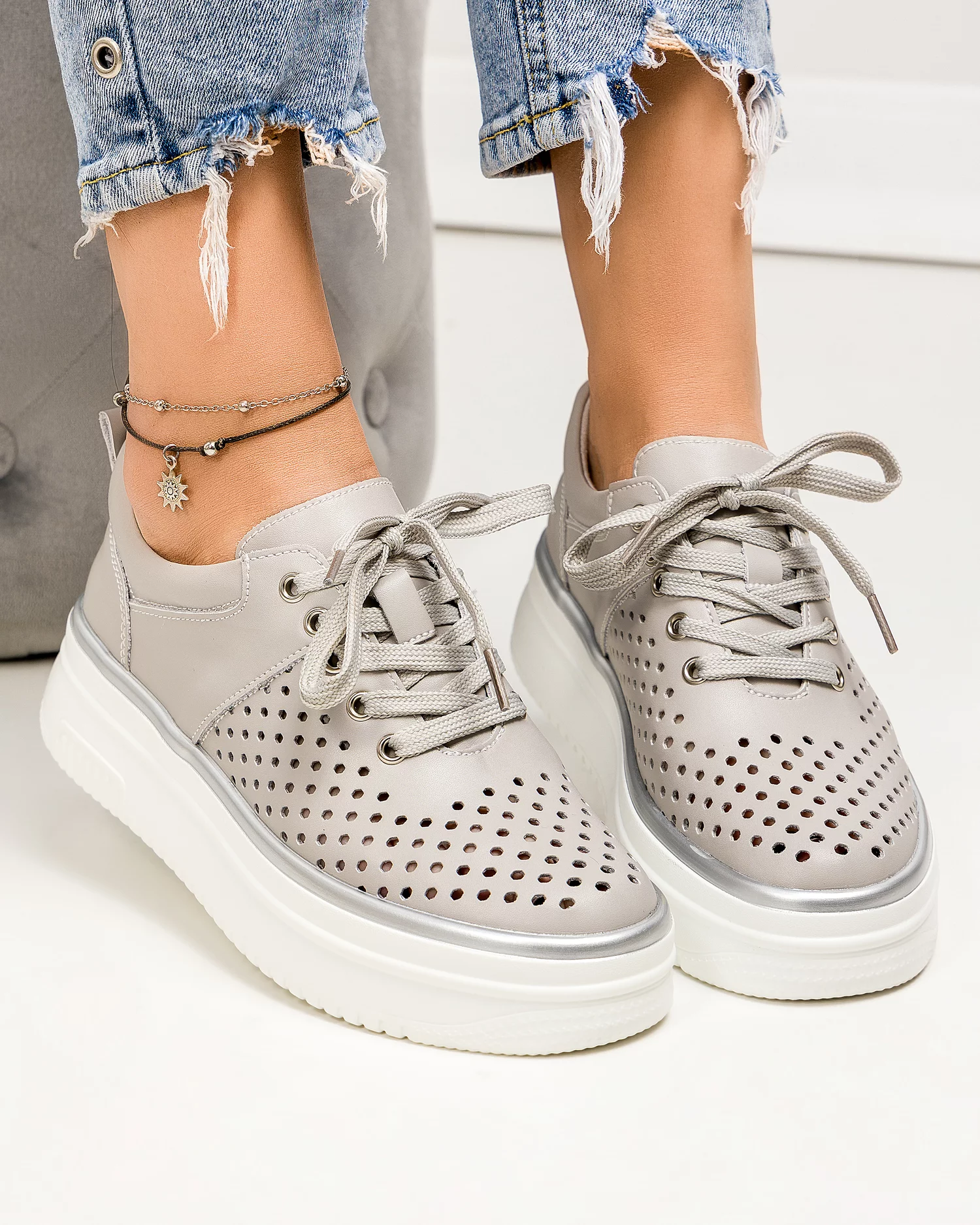 pantofi-casual-dama-piele-naturala-gri-perforati-cu-inchidere-sireturi-t-5911-74911-2.webp