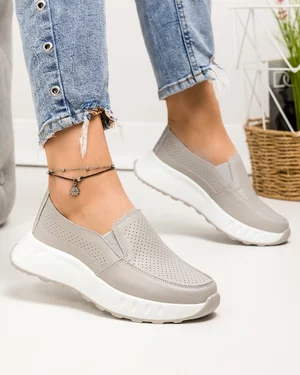 Pantofi casual dama piele naturala gri perforati cu insertii elastice in lateral si inchidere slip-on JY3921
