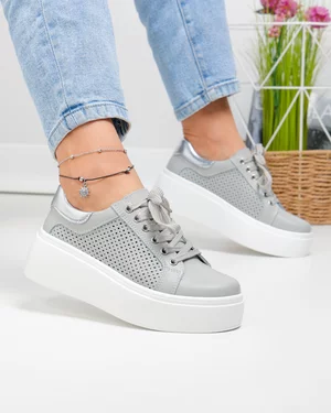 Pantofi casual dama piele naturala gri perforati lateral cu inchidere sireturi si insertie argintie T6042