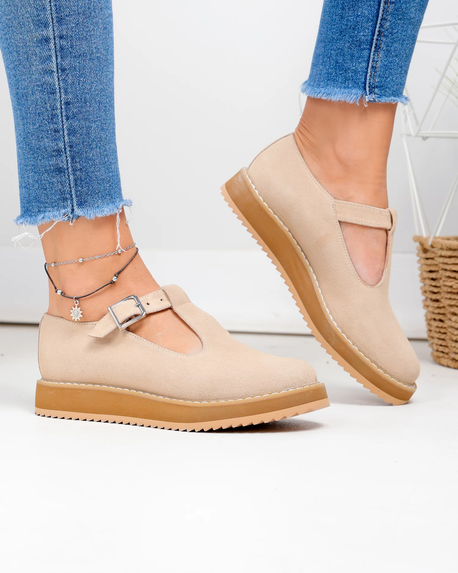 pantofi-casual-dama-piele-naturala-intoarsa-bej-cu-inchidere-catarama-wiz0126-102097-2.webp