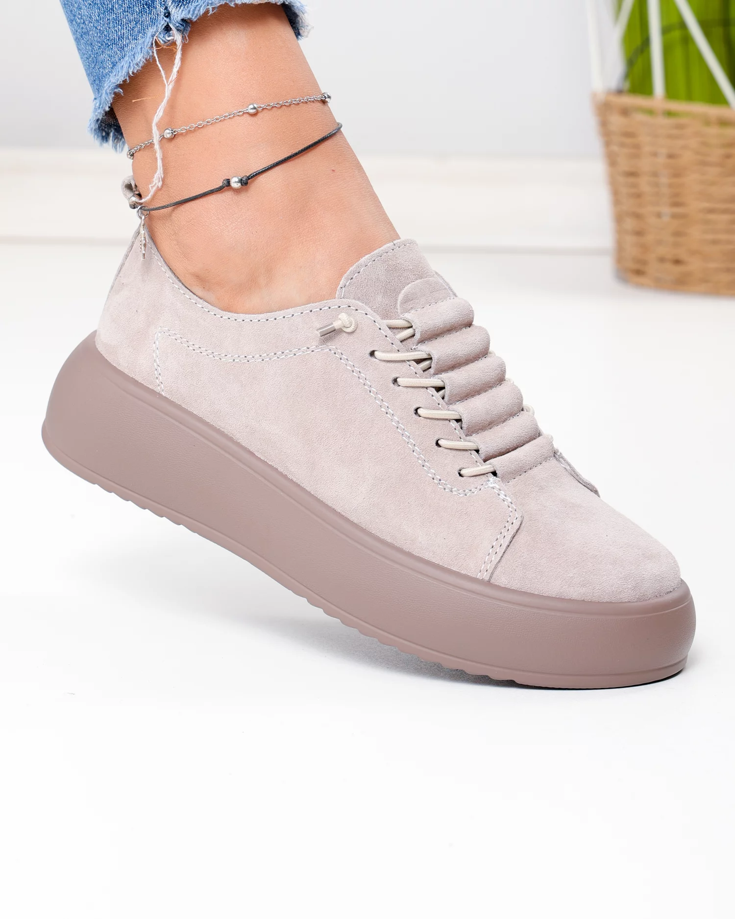 pantofi-casual-dama-piele-naturala-intoarsa-bej-cu-inchidere-siret-elastic-f002-530-103918-2.webp